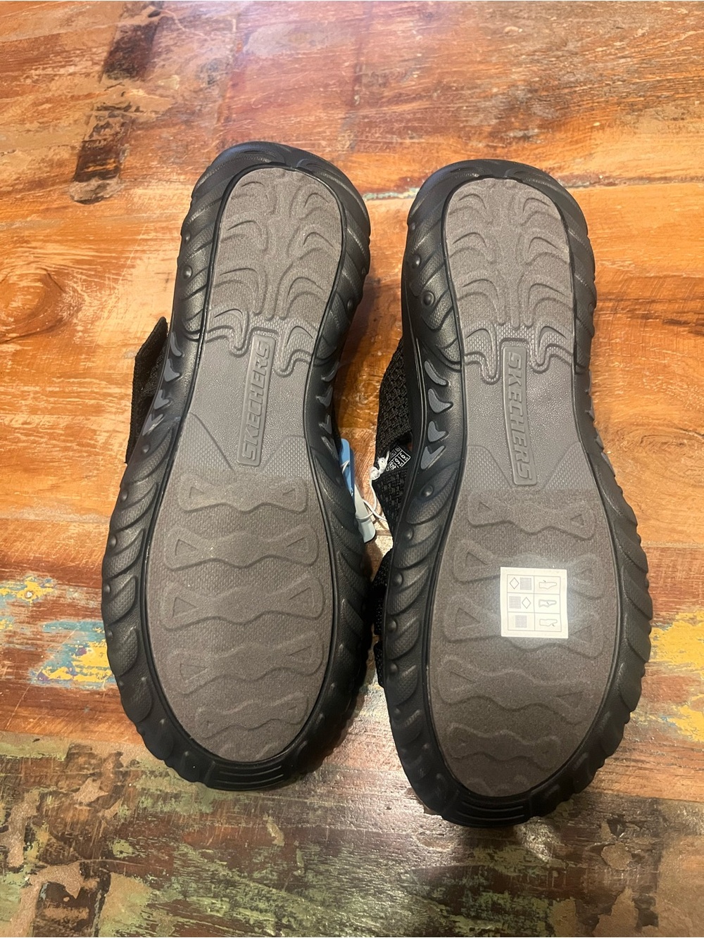 NWT Skechers Women’s Flip Flops - Picture 4 of 5